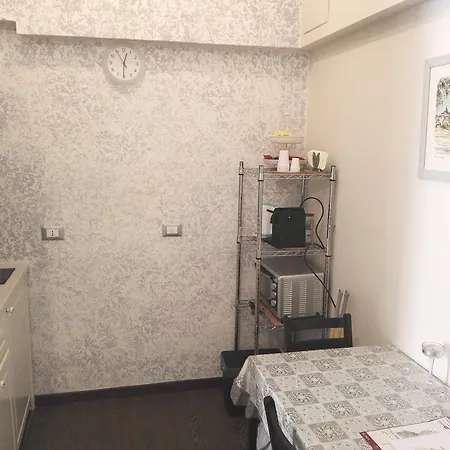 Vatican Santamaura 39 Apartment