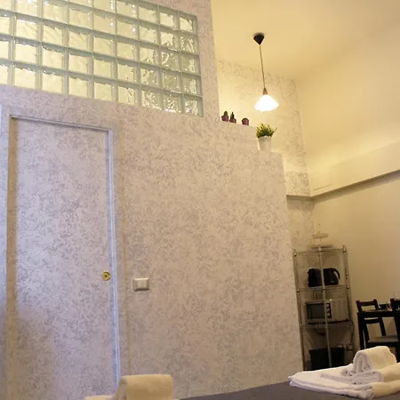 Apartment Vatican Santamaura 39 *